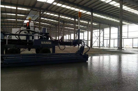 Vanse YZ30-4 コンクリート レーザー スクリードは Weifang の顧客から高い評価を得ています